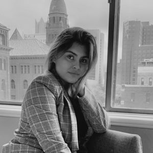 Meet your Posher, Itzel